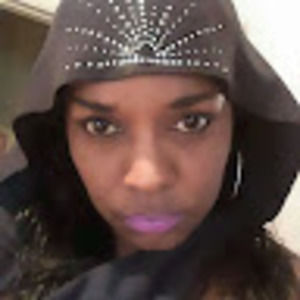 Meet your Posher, Angie